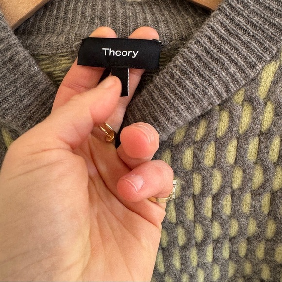 Theory Cashmere Plaited Cable Knit Sweater Pale Lime/Warm Heather Grey L - Picture 4 of 10